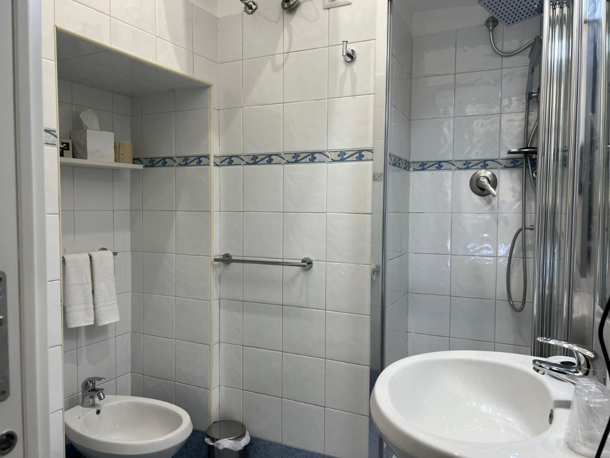 לינה וארוחת בוקר נאפולי Relais Ranieri מראה חיצוני תמונה